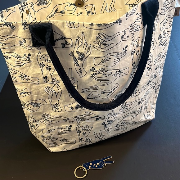 rabbits/aardvark/ostrich/caribou “Wild Rider” design metal pencil box & cup-NWT - Picture 13 of 16